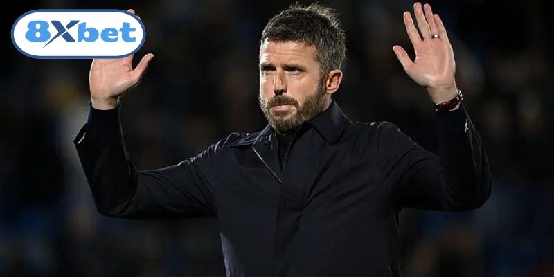 Carrick chịu áp lực sau thất bại nặng nề tại Champions League